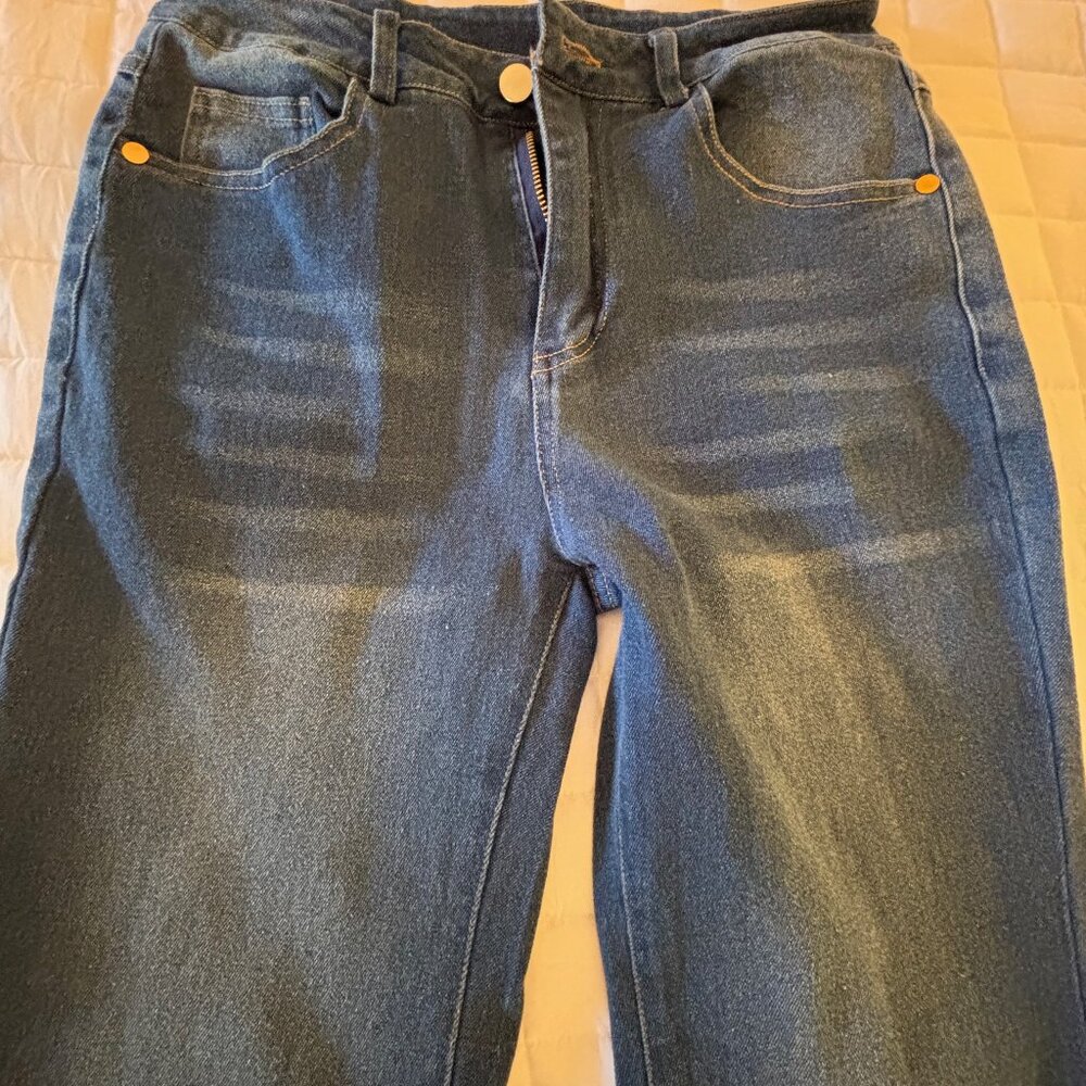 Stretchy Striaght Leg Jeans
